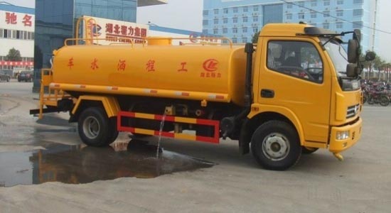 東風(fēng)多利卡<a href=http://www.first-expo.cn/ssc target=_blank class=infotextkey>灑水車</a>