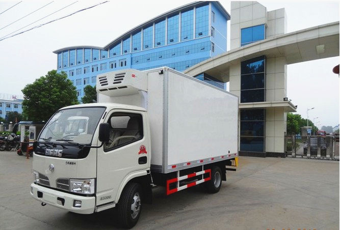 東風(fēng)福瑞卡<a href=http://www.first-expo.cn/lcc/ target=_blank class=infotextkey>冷藏車</a>