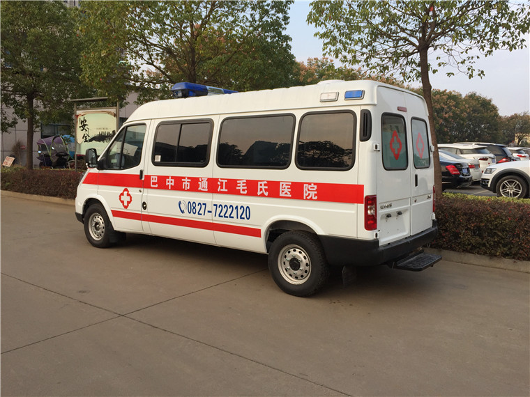 江鈴特順救護(hù)車(chē)長(zhǎng)軸中頂(國(guó)五)圖片3