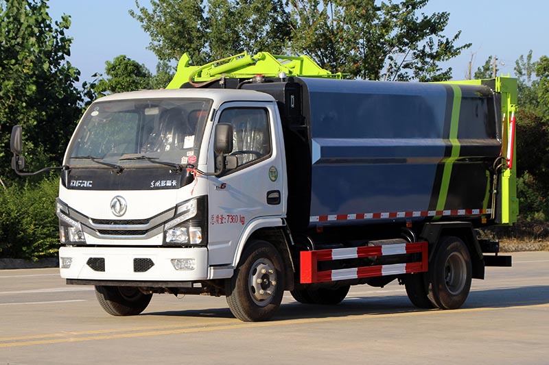 東風(fēng)小多利卡國(guó)六 4.5方 餐廚垃圾車(chē)